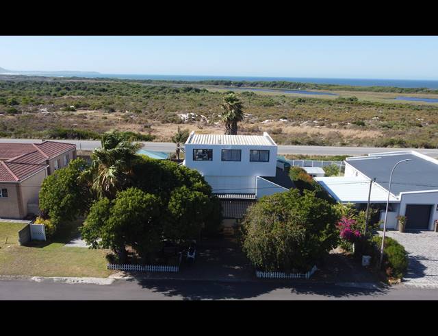 4 BEDROOM DETACHED FOR SALE IN HEUNINGKLOOF